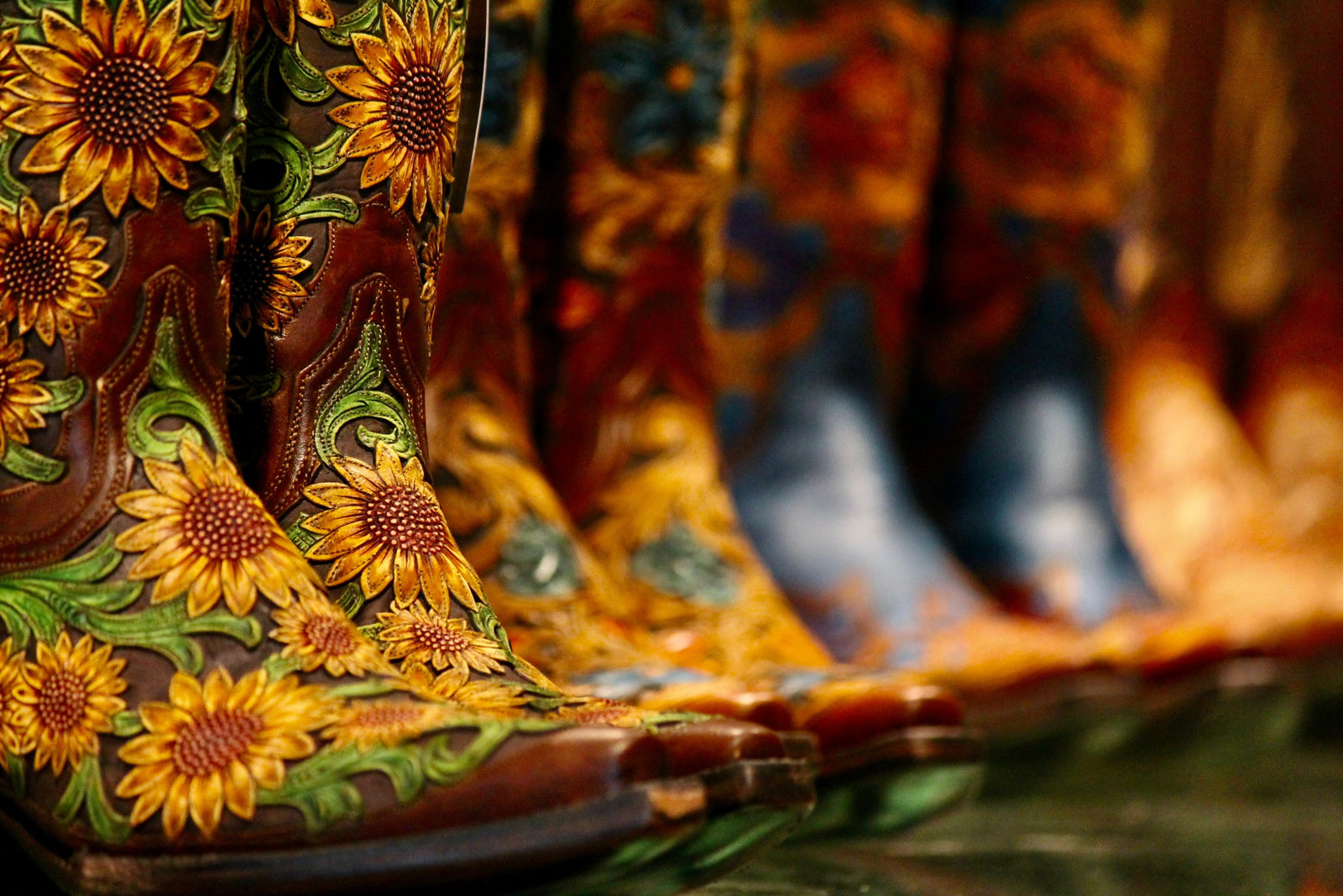 How Our Women’s Boots Fit: Brands, Toe Shapes, and What to Expect