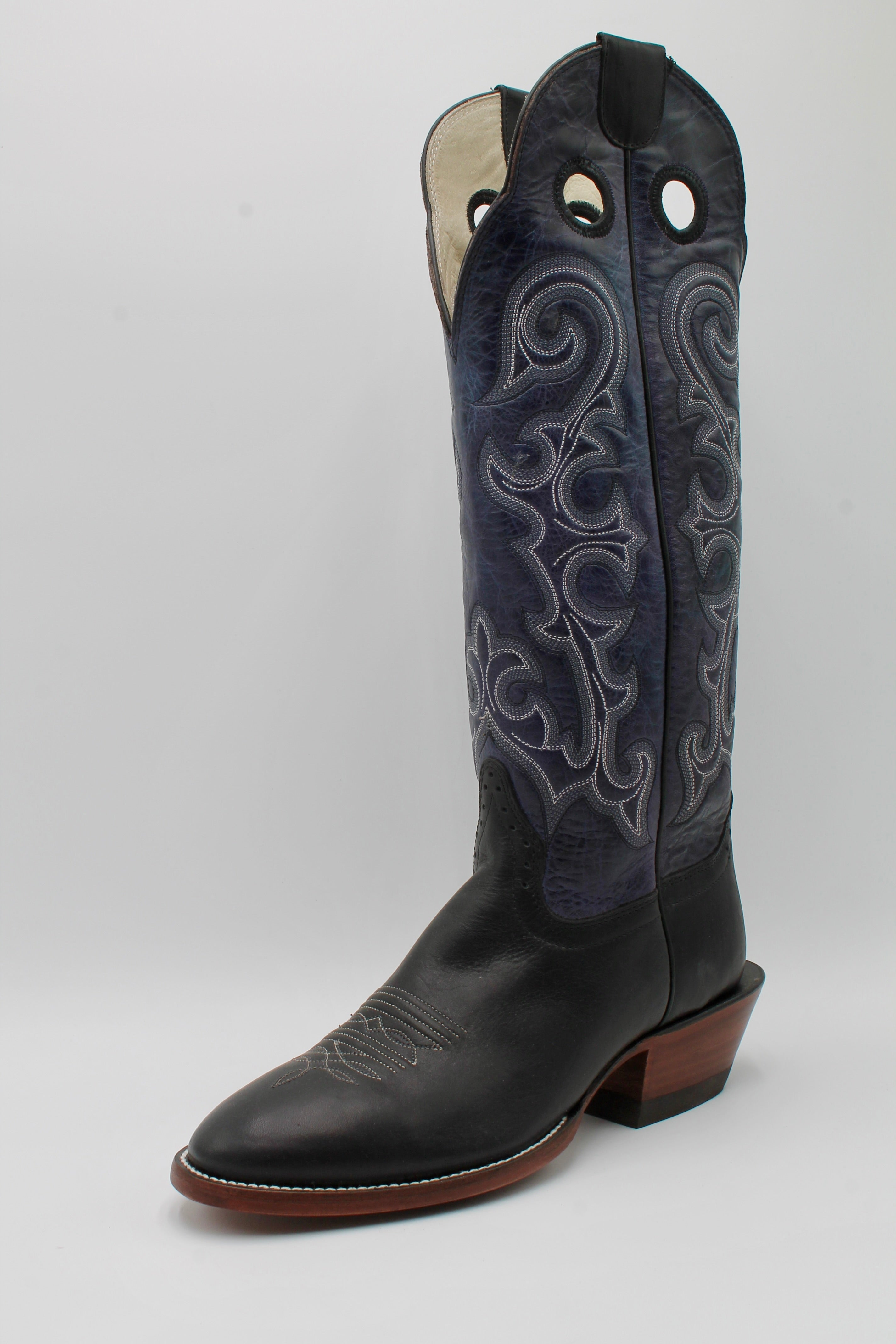 2210 - Carter's Boots and Repair 2210 - Carter's Boots and Repair
