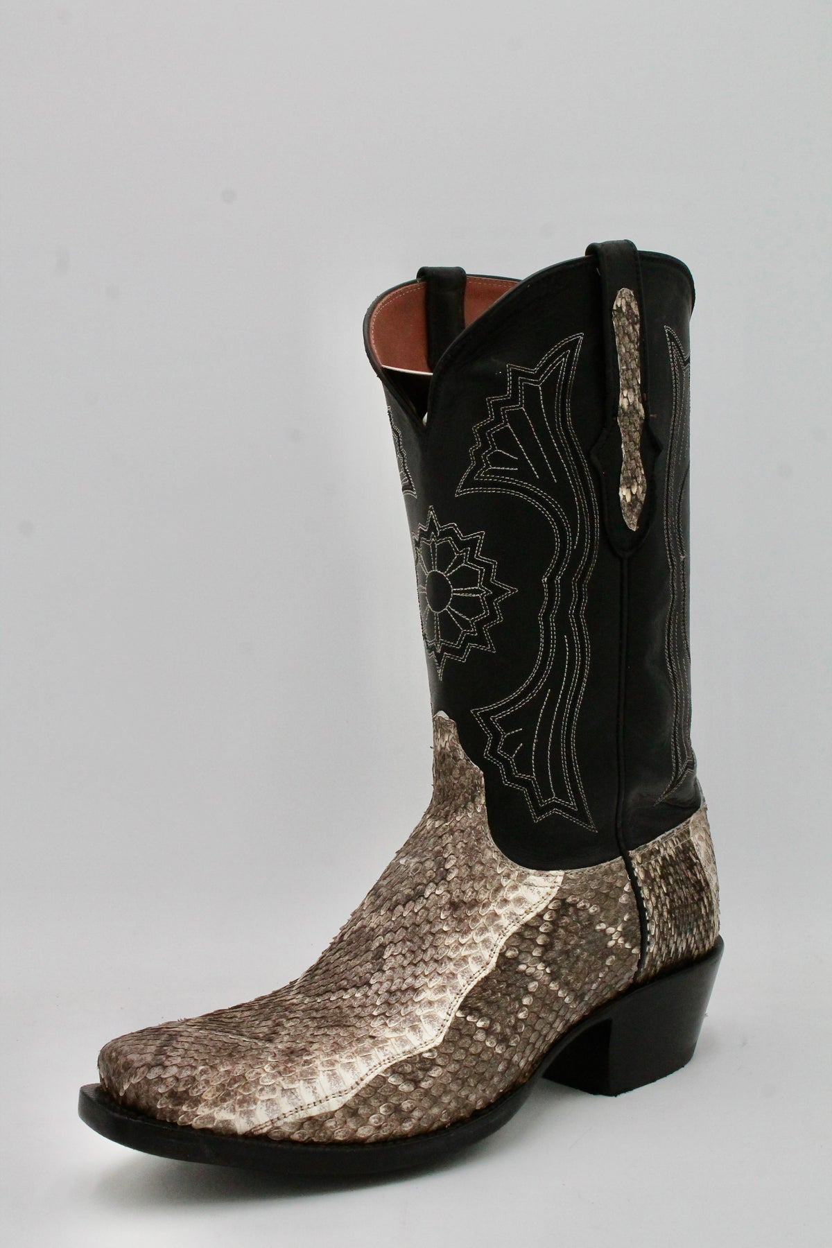 Black Jack Diamond Rattlesnake 10D