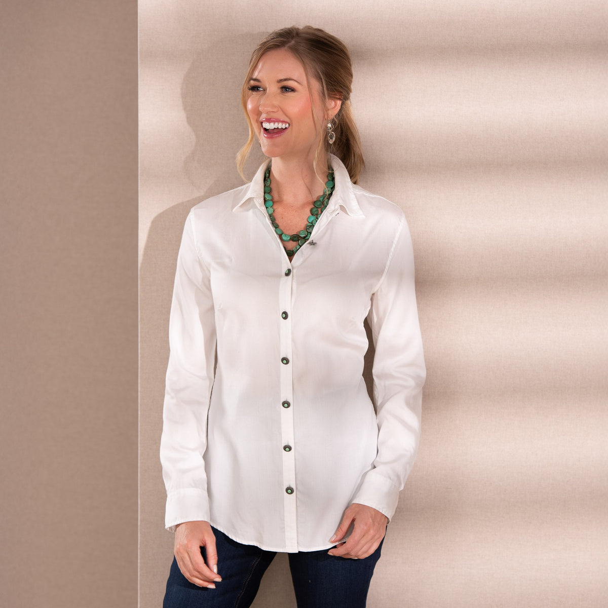 CLAIRE SIGNATURE BLEND SOLID SHIRT - WHITE